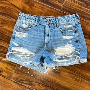 American Eagle Tom Girl Short